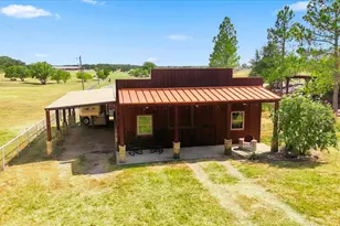 9229 Hub Clark Rd, Pilot Point, TX 76258 - Photo 31