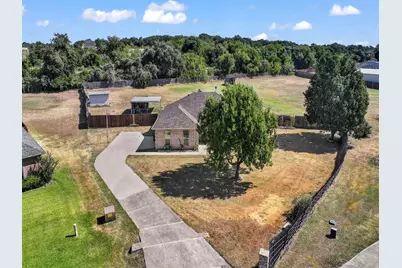 116 Butternut Court, Weatherford, TX 76088 - Photo 1