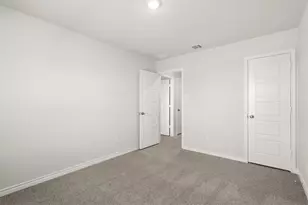 10612 Brocket Ln, Fort Worth, TX 76036 - Photo 17