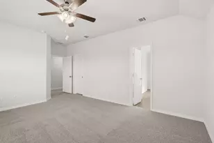 10612 Brocket Ln, Fort Worth, TX 76036 - Photo 9