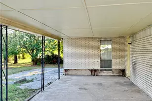 701 W 9th St, Clarksville, TX 75426 - Photo 5