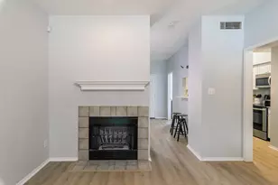 3212 Donnelly Cir, Fort Worth, TX 76107 - Photo 3
