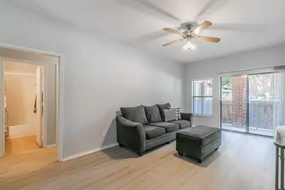 3212 Donnelly Circle #501, Fort Worth, TX 76107 - Photo 13