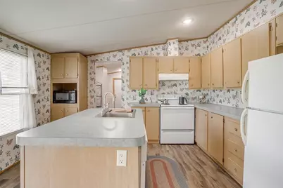 9064 Summit Court E, Cleburne, TX 76033 - Photo 31
