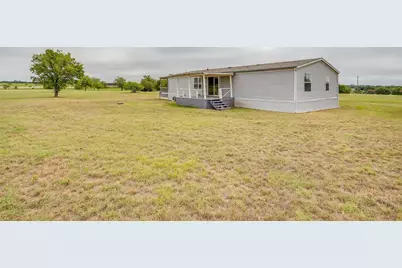 9064 Summit Court E, Cleburne, TX 76033 - Photo 17