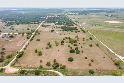 9064 Summit Court E, Cleburne, TX 76033 - Photo 5