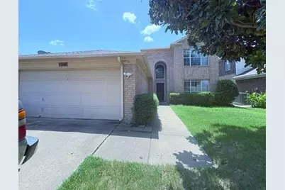 1149 Highland Station Drive, Saginaw, TX 76131 - Photo 3