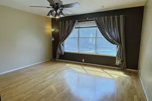1149 Highland Station Dr, Saginaw, TX 76131 - Photo 9