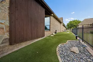 12233 Indian Creek Dr, Fort Worth, TX 76179 - Photo 37