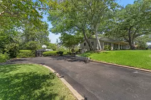 1300 Circlewood Dr, Woodway, TX 76712 - Photo 35