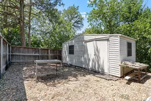 1300 Circlewood Dr, Woodway, TX 76712 - Photo 33