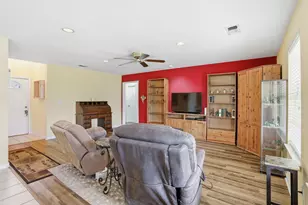921 Calder St, Howe, TX 75459 - Photo 5