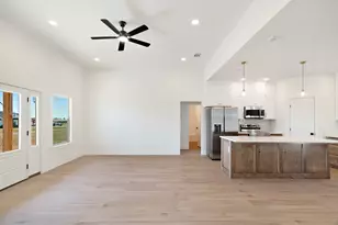 225 Private Road 33083, Sumner, TX 75486 - Photo 3