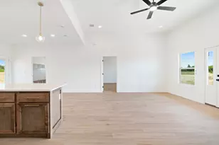 225 Private Road 33083, Sumner, TX 75486 - Photo 5