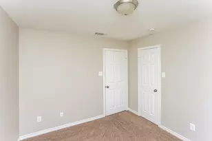 623 Hilton Dr, Lancaster, TX 75146 - Photo 7