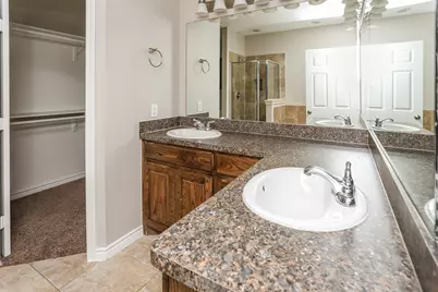 623 Hilton Drive, Lancaster, TX 75146 - Photo 13