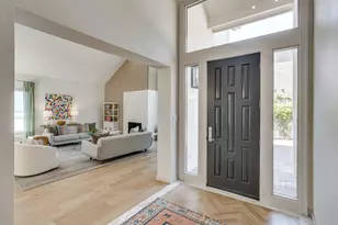 2144 Fountain Square Dr, Fort Worth, TX 76107 - Photo 9