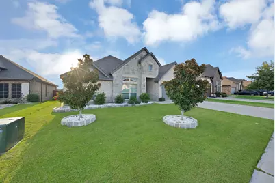 125 Colonial Drive, Joshua, TX 76058 - Photo 5