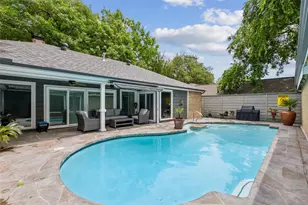 7221 Pleasant View Dr, Dallas, TX 75231 - Photo 3