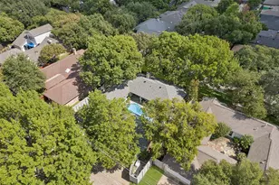 7221 Pleasant View Dr, Dallas, TX 75231 - Photo 35