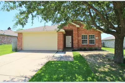 321 Briar Oaks Drive, Royse City, TX 75189 - Photo 1