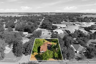 202 E Ave E, Rosebud, TX 76570 - Photo 27