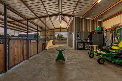 2910 County Road 386, Stephenville, TX 76401 - Photo 37