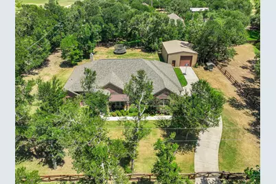 101 Sandlin Court, Springtown, TX 76082 - Photo 39