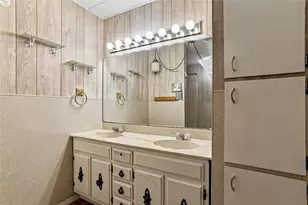 6725 Cylinda Sue Cir, North Richland Hills, TX 76180 - Photo 15