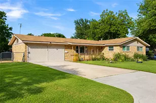6725 Cylinda Sue Cir, North Richland Hills, TX 76180 - Photo 1