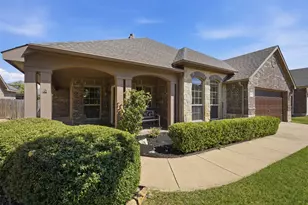 8312 Indian Bluff Trail, Fort Worth, TX 76131 - Photo 3