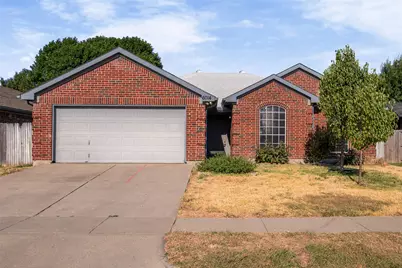 6014 Harwood Crossing Drive, Arlington, TX 76018 - Photo 1