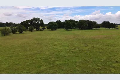 695 Cr 1210, Lake Creek, TX 75450 - Photo 37