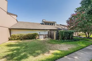 5520 Willow Cir, Fort Worth, TX 76112 - Photo 35