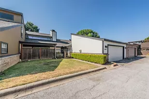5520 Willow Cir, Fort Worth, TX 76112 - Photo 3
