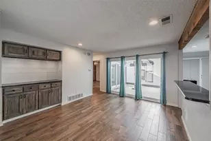 5520 Willow Cir, Fort Worth, TX 76112 - Photo 9