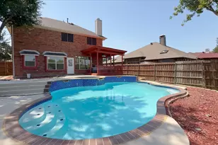 1339 Barclay Dr, Carrollton, TX 75007 - Photo 1