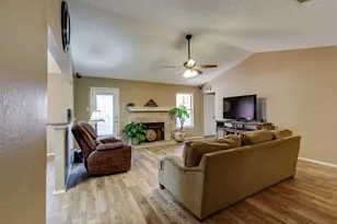 6912 Lyndale Dr, Watauga, TX 76148 - Photo 27