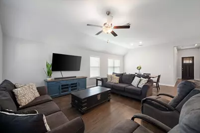 424 Pheasant Hill Lane, Fort Worth, TX 76028 - Photo 15