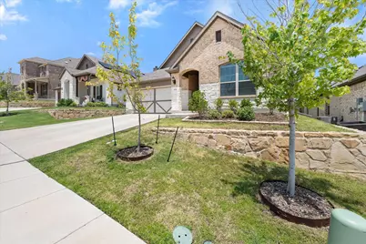 424 Pheasant Hill Lane, Fort Worth, TX 76028 - Photo 3