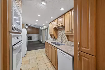 2801 Vancouver Street, Irving, TX 75062 - Photo 19