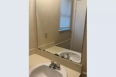 1201 Division Street, Greenville, TX 75401 - Photo 11