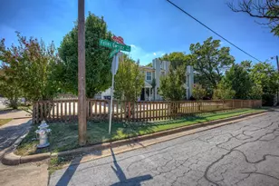 1500 Lipscomb St, Fort Worth, TX 76104 - Photo 3