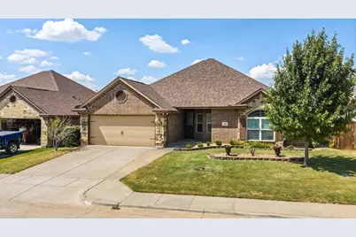 122 Donna Circle, Granbury, TX 76049 - Photo 3