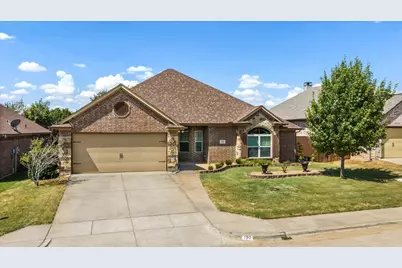 122 Donna Circle, Granbury, TX 76049 - Photo 1