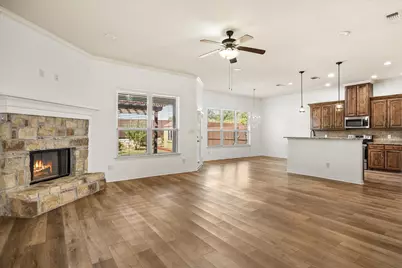 122 Donna Circle, Granbury, TX 76049 - Photo 7