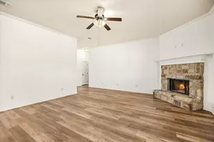 122 Donna Cir, Granbury, TX 76049 - Photo 9