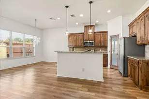 122 Donna Cir, Granbury, TX 76049 - Photo 11