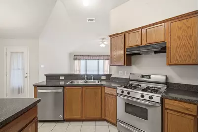 4816 Barnhill Lane, Fort Worth, TX 76135 - Photo 5