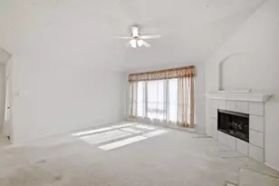 4816 Barnhill Ln, Fort Worth, TX 76135 - Photo 11